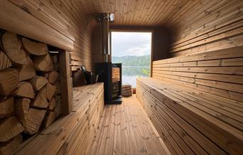 Vedfyrt badstue Smeigedag Sauna Tømmerstokken