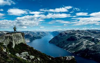 Fjelltur fra Øygardstøl til Langavatn via Kjerag