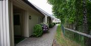 Solstrand Camping, inngang til leilighetene.