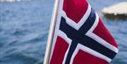 Norsk flagg i båten