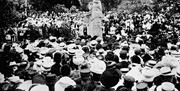 Avduking av Wergelandsstatuen i1908