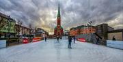 Isbane foran Arendal kultur- og rådhus