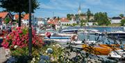 Bare en liten spasertur unna finner du vakre Lillesand!