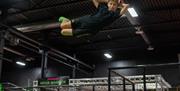 Høye svev i Skyland Trampolinepark