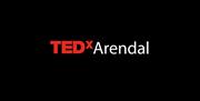 plakat for TEDxArendal: svart bakgrunn med rød skrift TEDX og hvit skrift Arendal