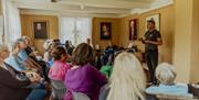 Fortellinger i stua om Thaulow-familien