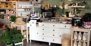 interiøret på Tyholmen Kolonial butikken